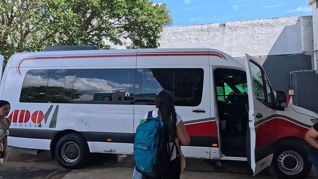 The ADO bus from playa del carmen to valladolid mexico