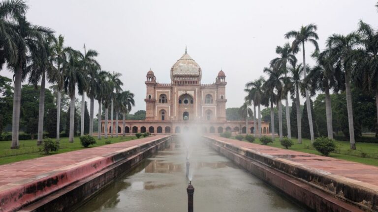 Love/hate relationship with Delhi